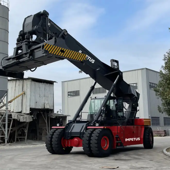 CRS450 45tons Forklift Container Reach Stacker for Containers — image 4