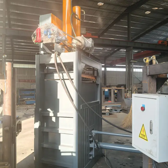 Vertical Scrap Baler Pressing Machine for Used Clothing Aluminum Cans Carton Bailer Cardboard Plastic PET Bottle Baler Machine — image 6