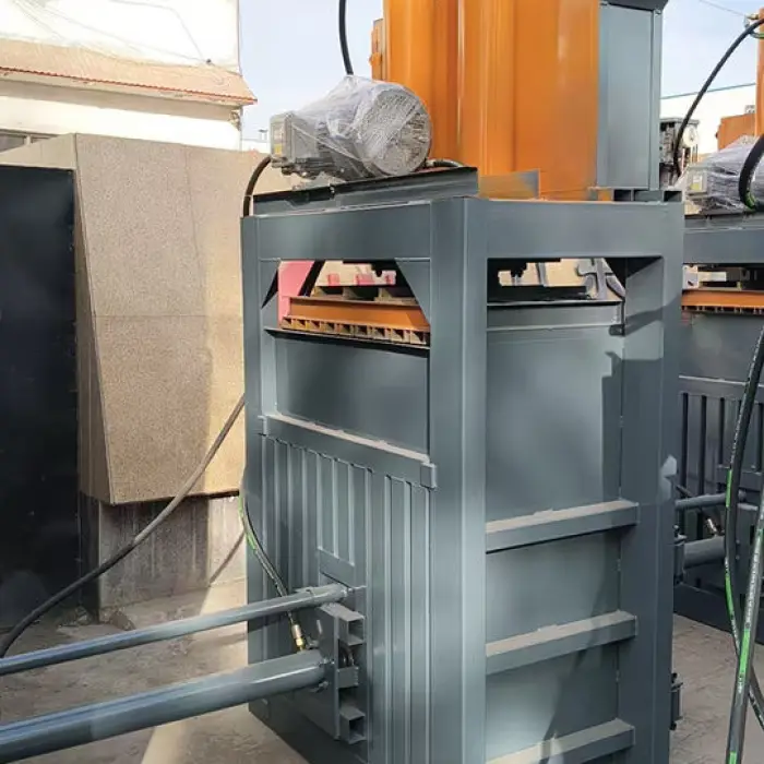 Vertical Scrap Baler Pressing Machine for Used Clothing Aluminum Cans Carton Bailer Cardboard Plastic PET Bottle Baler Machine — image 7