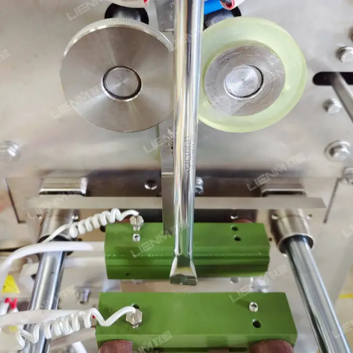 Hot Sale Auger Powder Filling Machine Spices Powder Packing Machine Granule Sachet Packing Machine — image 5