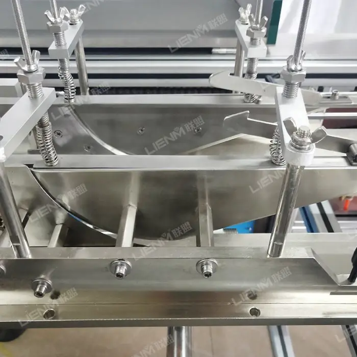 LIENM Semi-auto 3D Cellophane Overwrapping Machine Diamond Folding Box Film Wrapping Equipment for Cosmetics — image 5