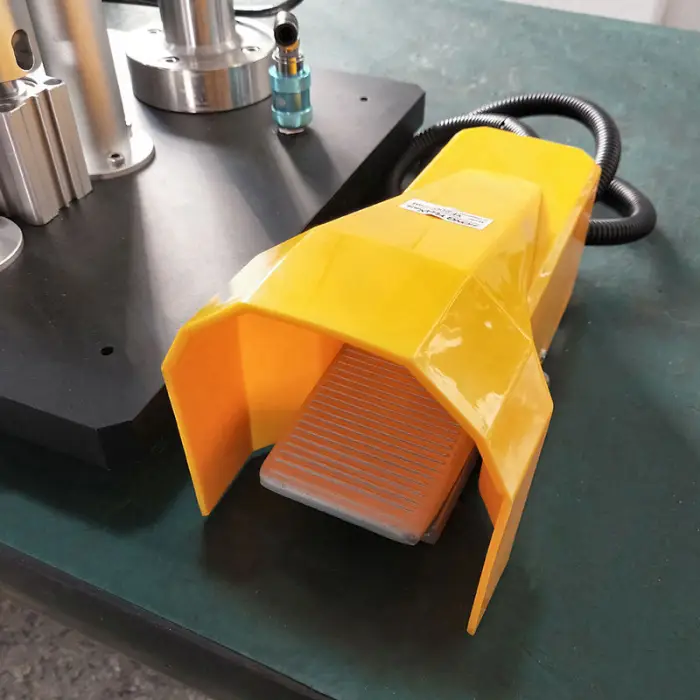 Customized High Pressure Stainless Steel Perfume Crimper Semi-automatic Fragrance Bottle Sealing Machine for Scent Oil — image 3