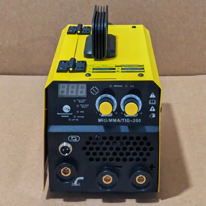 MIG-200 3-in-1 Welder No Gas MIG 200A Multi-Process Machine with Auto-Darkening Helmet & Chipping Hammer Combo Kit — image 3