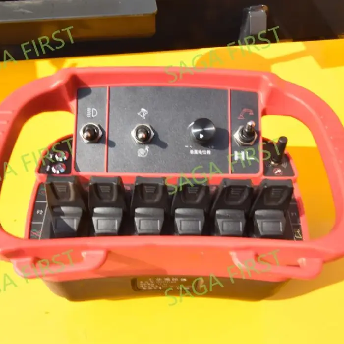 High End Vacuum Lifer Glass Lifting Equipment Solar Panel Installation Vehicle With Proportional Valve Wireless Remote Control — image 7
