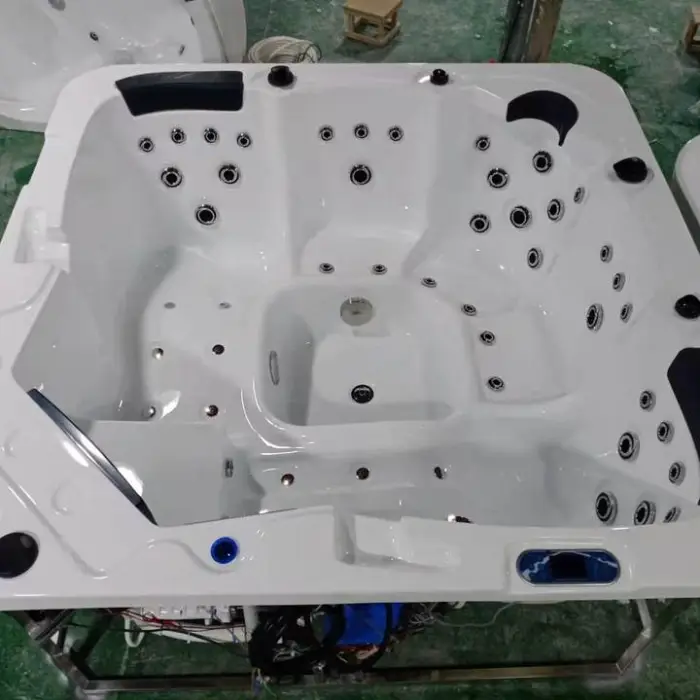 Large Modern Outdoor Acrylic Shell Spa Hot Tub — image 7