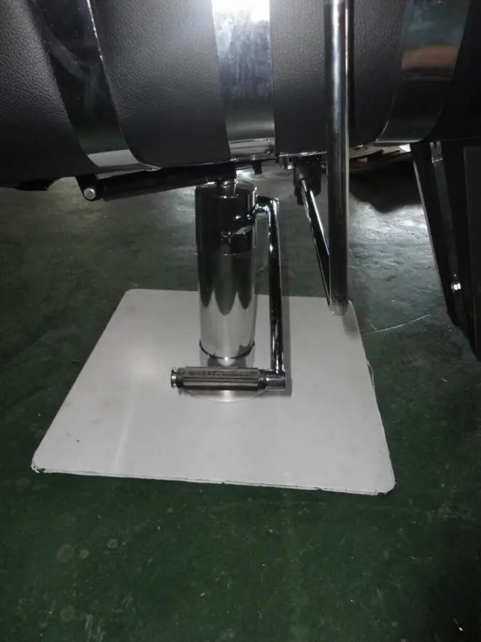 Cheap Wholesale PVC Material Beauty Styling Chairs — image 3