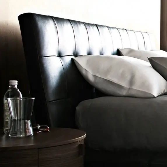 Modern Minimalist Leather Upholstered Solid Wood King Size Bed with Storage for Hotel Use Customizable Bedroom Furniture — image 3