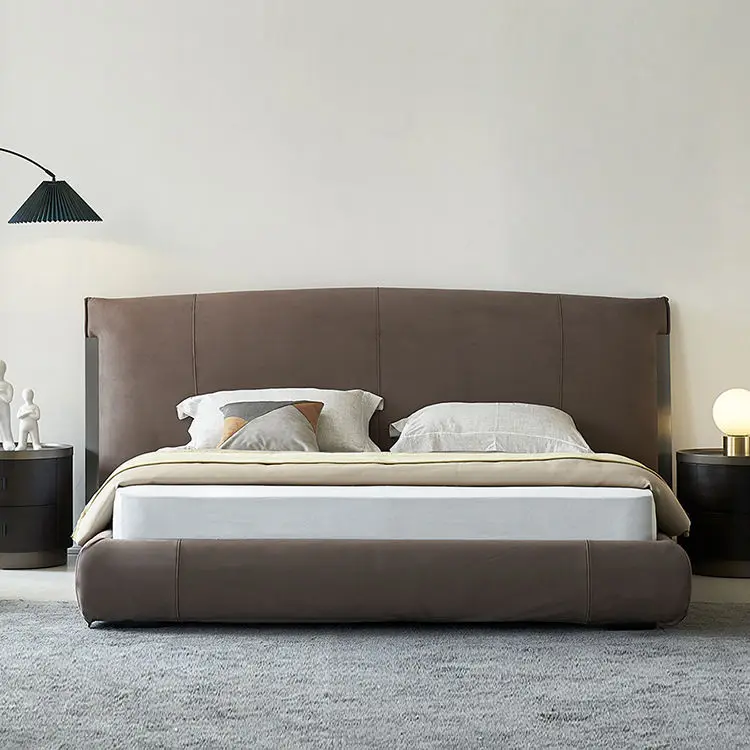 Italian Minimalist Light Luxury Bed Genuine Leather Master Bedroom Furniture Set Modern Comfortable Headboard king Size Bed — image 4