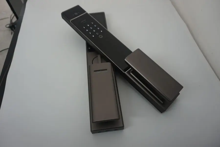 Newly Revealed C90 Smart 3D Face Recognition Palm Vein Door Lock Security Active Intercom Double Camera Home Muti-language Lock — image 3