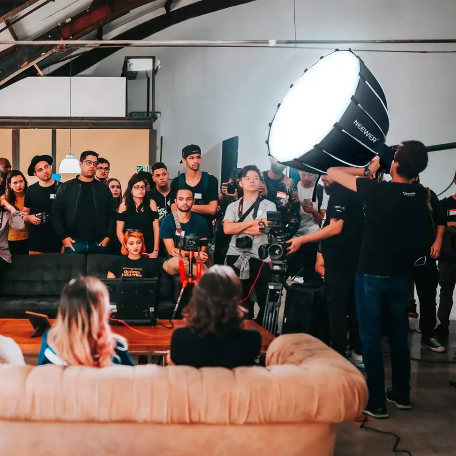 Professional Quick Set-up 70 90 120cm Deep Parabolic Softbox with Grid and Bowens Mount and Carry Bag — image 4