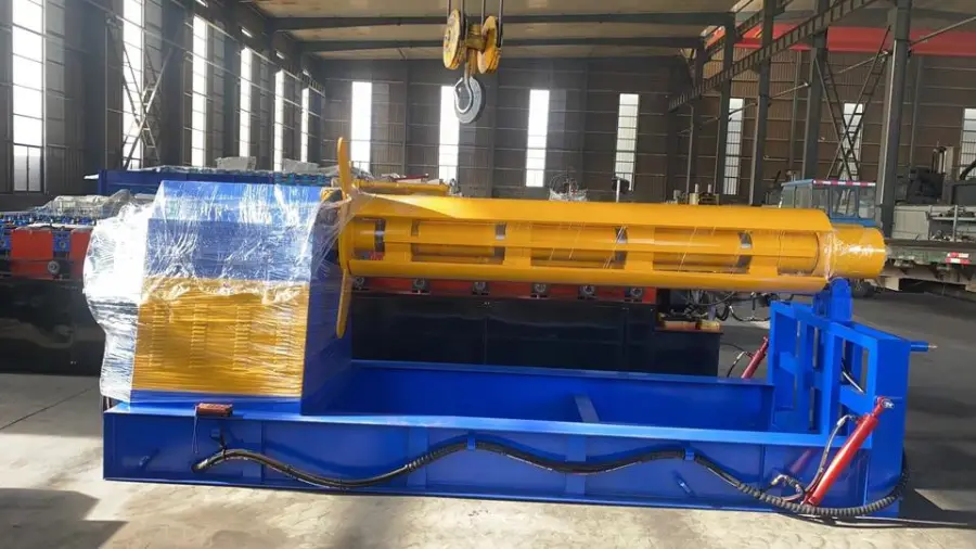 Full-Automatic Hydraulic Decoiler with Gear Bearing Motor-8T Capacity Steel Construction Use Coil Car Lifting — image 6