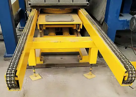 Special Equipment for Producing Building Blocks QT12-15 Automatic Concrete Block Making Machine — image 7