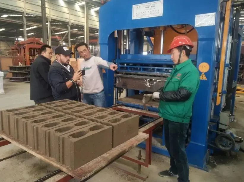 Jobs Work From Home Online QT 4-24 Bricks Making Machine Lowest Price — image 6