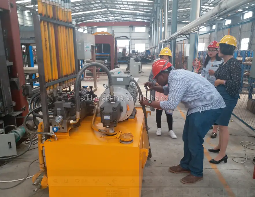 Recycled Plastic Color Paver Paving Bricks Brick Making Machine — image 3
