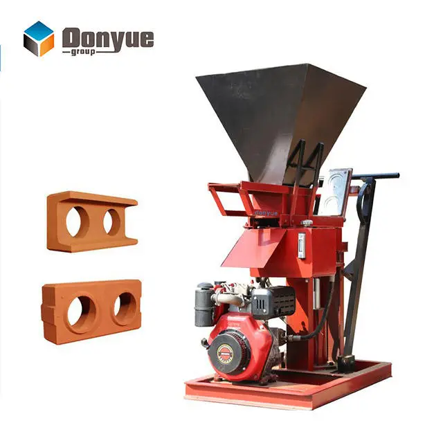 QTS1-25 Interlock Small Diesel Clay Red Brick Block Maker Earth Raw Earth Brick Making Machine — view 1