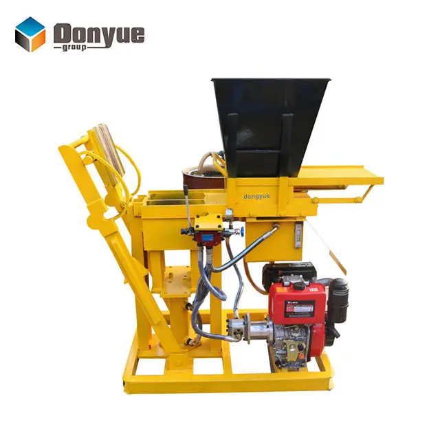 QTS1-25 Interlock Small Diesel Clay Red Brick Block Maker Earth Raw Earth Brick Making Machine — image 7
