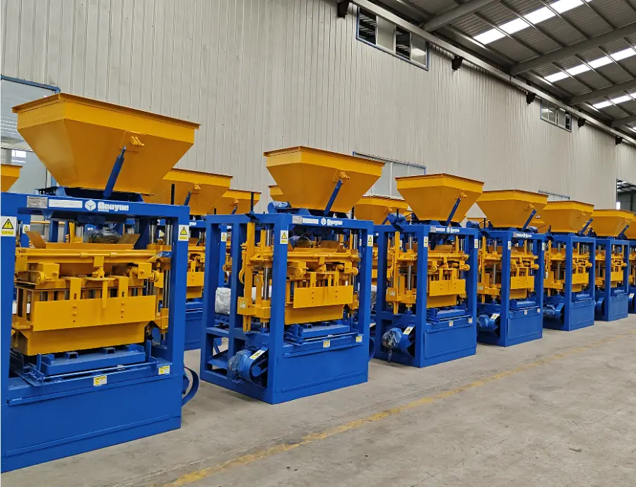 Donyue QT4-24 Semi-Automatic Concrete Hollow Block Making Machine with 220V/380V Motor Easy Operation — view 1