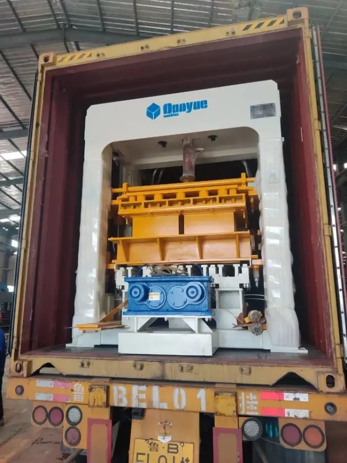 QT10-15 Brick and Pavers Machine Making Automatic Concrete Block Making Machine for House Building Brick Making Machinery — image 6