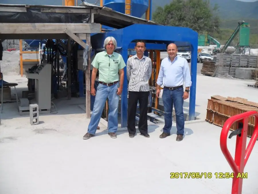 QT 4-15 Block Brick Full Automatic Hydraulic Color Paver Solid Hollow Concrete Cement Ash Brick Block Making Machine — image 7