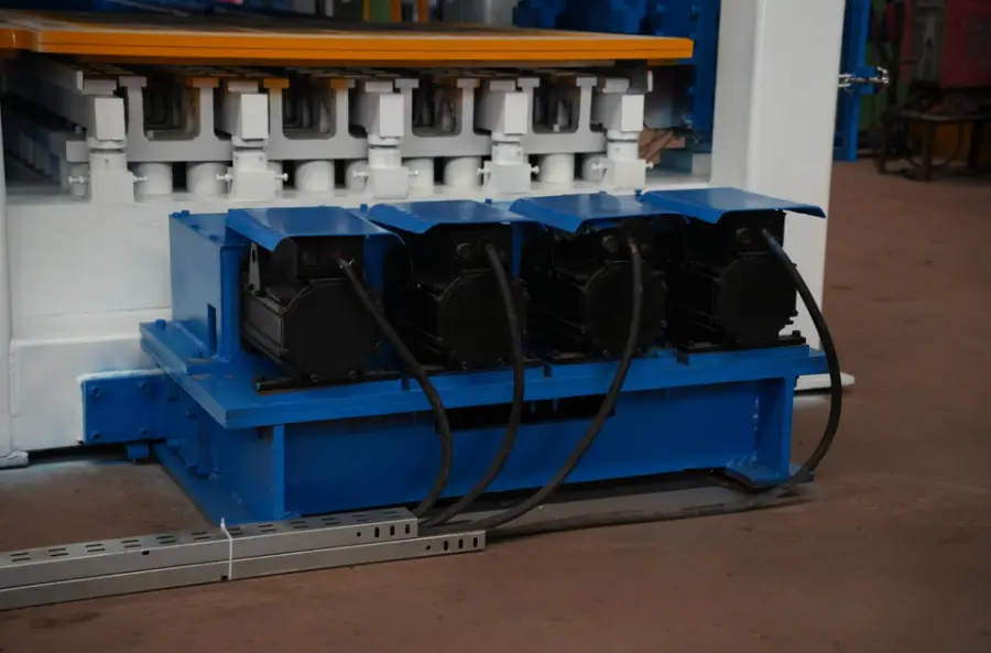QT18-15 Fully Automatic Hollow Block Making Machine Cement Fly Ash Bricks Machine — image 5