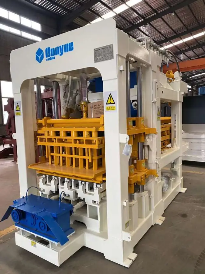 Thermal Insulation Brick Machine QT8-15 Concrete Hollow Brick Making Machine for Sale — image 3