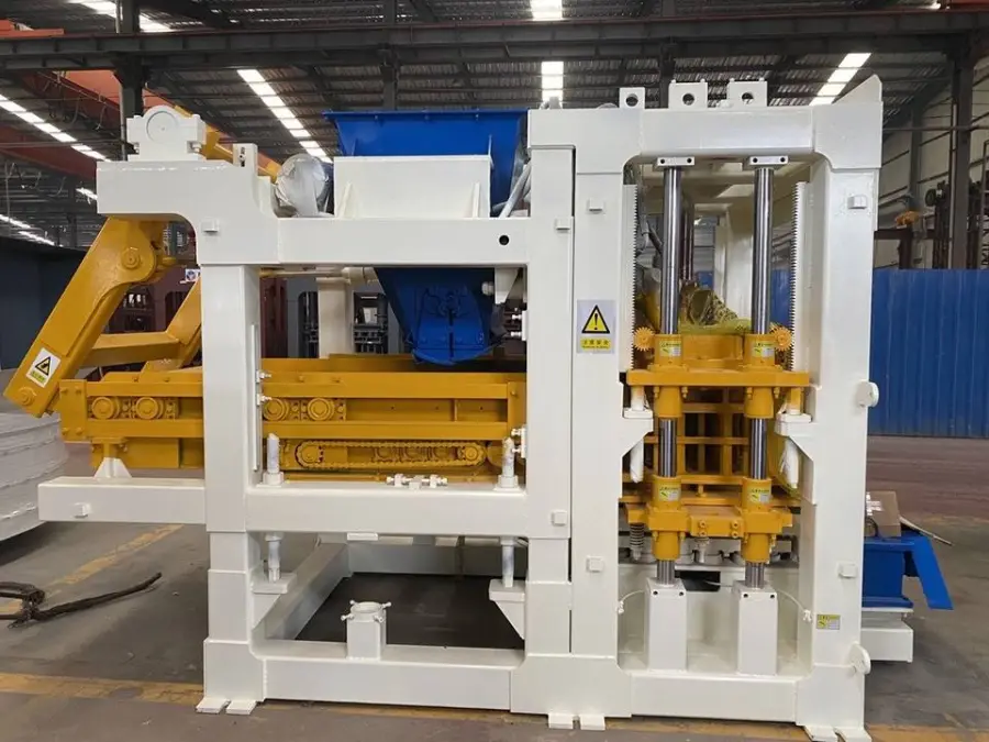 Thermal Insulation Brick Machine QT8-15 Concrete Hollow Brick Making Machine for Sale — image 4