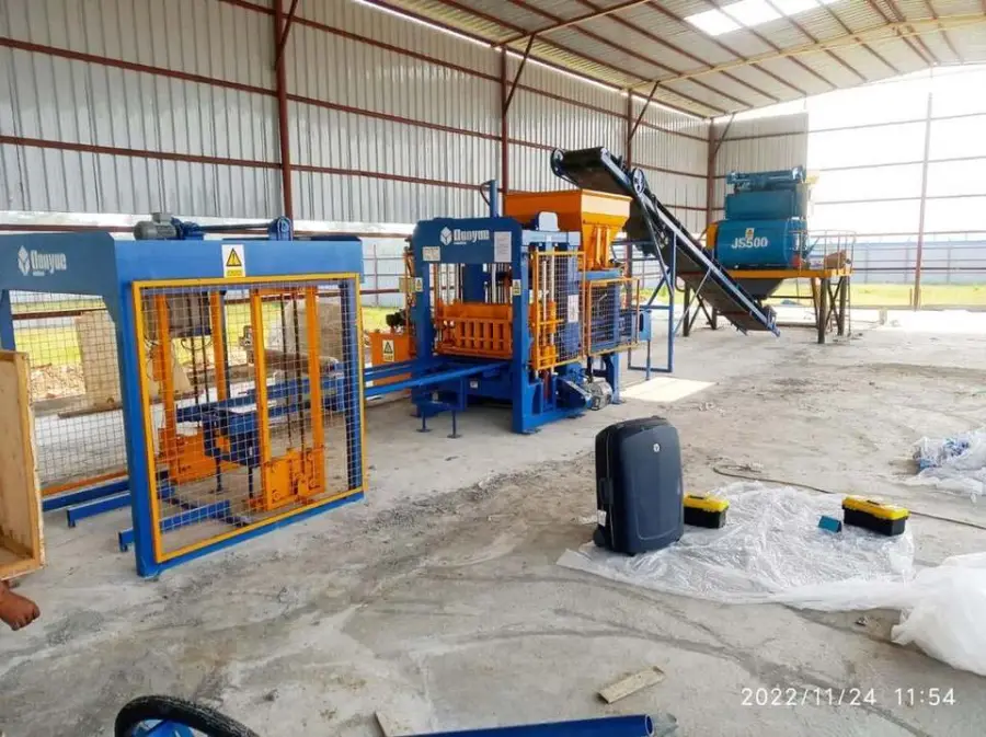 Hot Sale QT 4-15 2023 Hot Sales and After-sales Time of One Year Concrete Block Making Machine Automatic(H) for Business — image 4