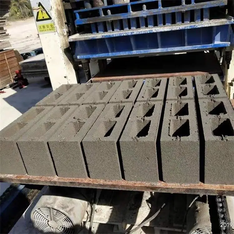 Hot sale QT10-15 brick moulding machines in zimbabwe brick moulding machines in botswana for business — image 3