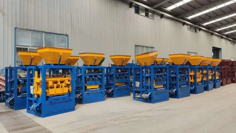 Cheap Qt4 - 24 Semi Automatic Hollow Block Making Machine Interlocking Cement Brick Making Machinery — image 3
