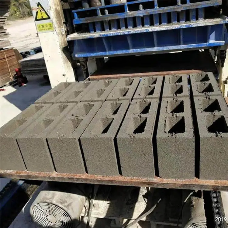 QT10-15 Automatic High Production Capacity Concrete Sand Cement Brick Paver Block Curbstone Hourdis Block Machine Jamaica — image 3