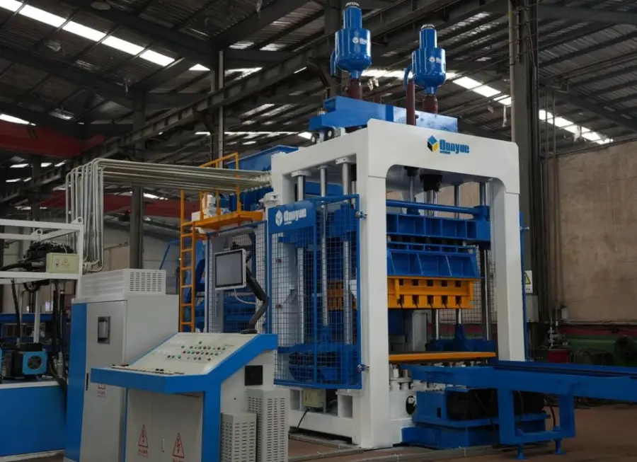 Dongyue QT18-15 Fully Automatic Concrete Hollow Paving Block Making Machine With Curing System for Production Line — image 7