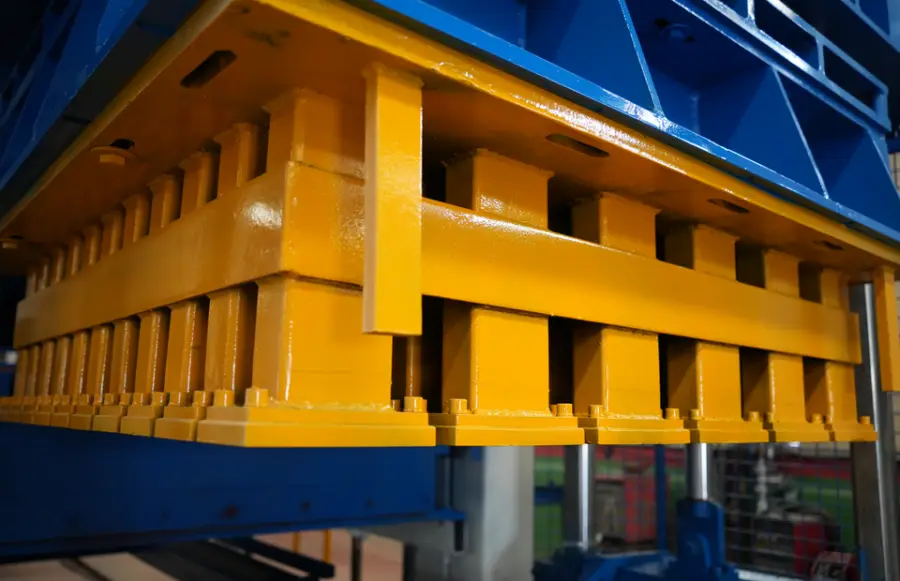 High Quality QT18-15 Fully Automatic Industrial Concrete Block Making Machine Automatic Brick Making Machine in Ethiopia — image 7