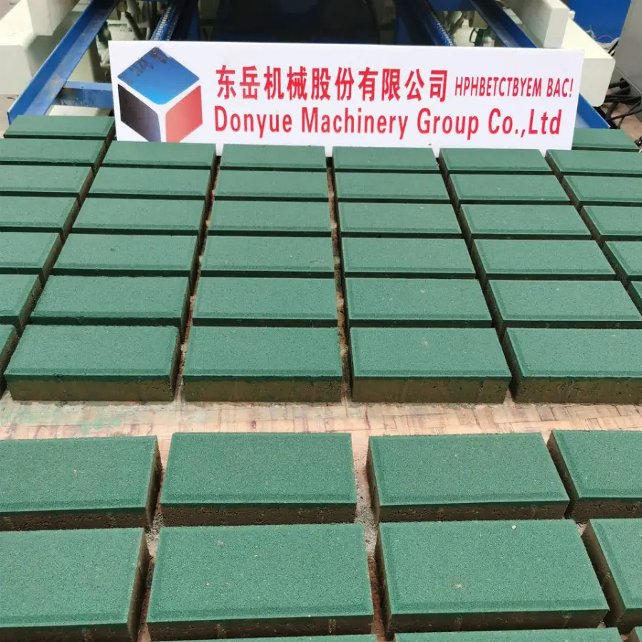 Low Cost Hot Sale Dongyue QT4-15 Block Machine Making Automatic Concrete Machinery Small Business Machine Ideas — image 5