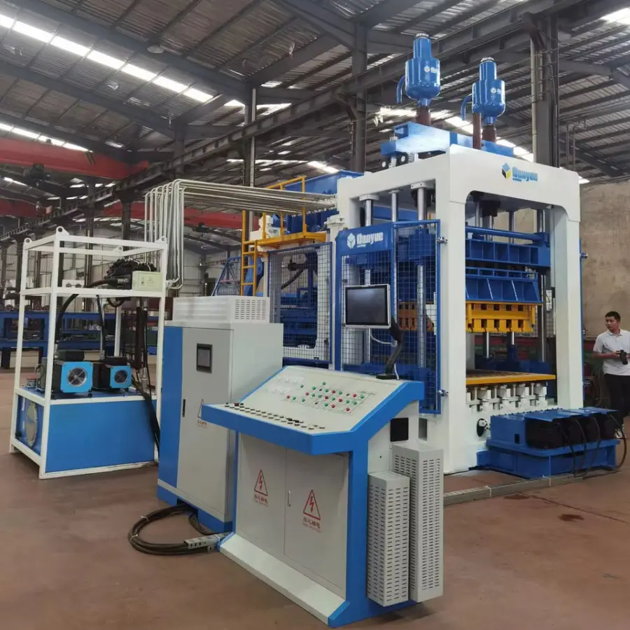 Qt18-15 Brick Packing Robot Stacking Automatic Palletizer Hollow Block Machine Price for Sale — view 1