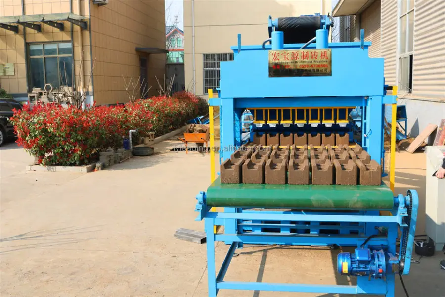 HBY7-10 Automatic Soil Red Mud Brick Maker Clay Hollow Block Making Machine with Engine Pump & Bearing for Sale — image 4
