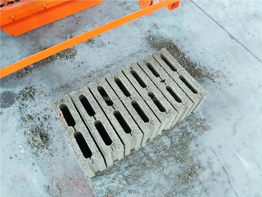 Concrete Hollow Brick Block Machine Small Manufacturing Machines to Work at Home — image 6