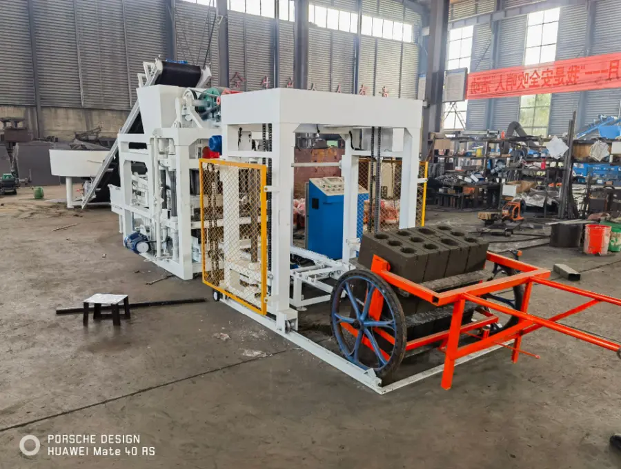 Automatic Interlock Concrete Block Making Machine with PLC Control and Motor — image 3