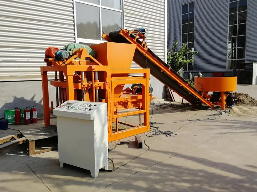 High Quality QTJ4-28 Family Block Making Machine for Home Use Small Size Factory Production Line Hollow Block Machine — image 4