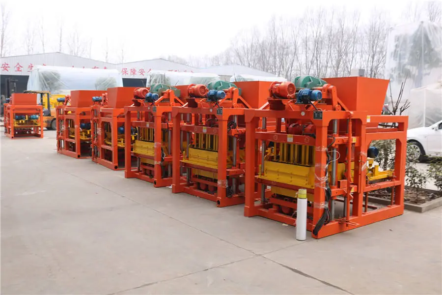High Quality QTJ4-28 Family Block Making Machine for Home Use Small Size Factory Production Line Hollow Block Machine — image 6