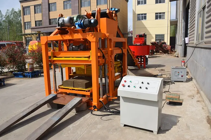 QT4-28 Factory Cement Fly Coal Ash Brick Making Machine Price for Sale — image 3