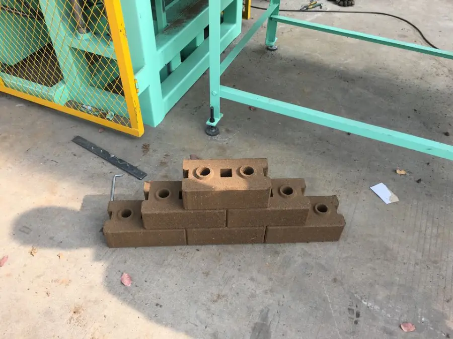 High Quality Stabilised Interlocking Clay Rammed Earth Blocks Making Machine Hot Sale in Malaysia No Need Clay Brick Tunnel Kiln — image 5