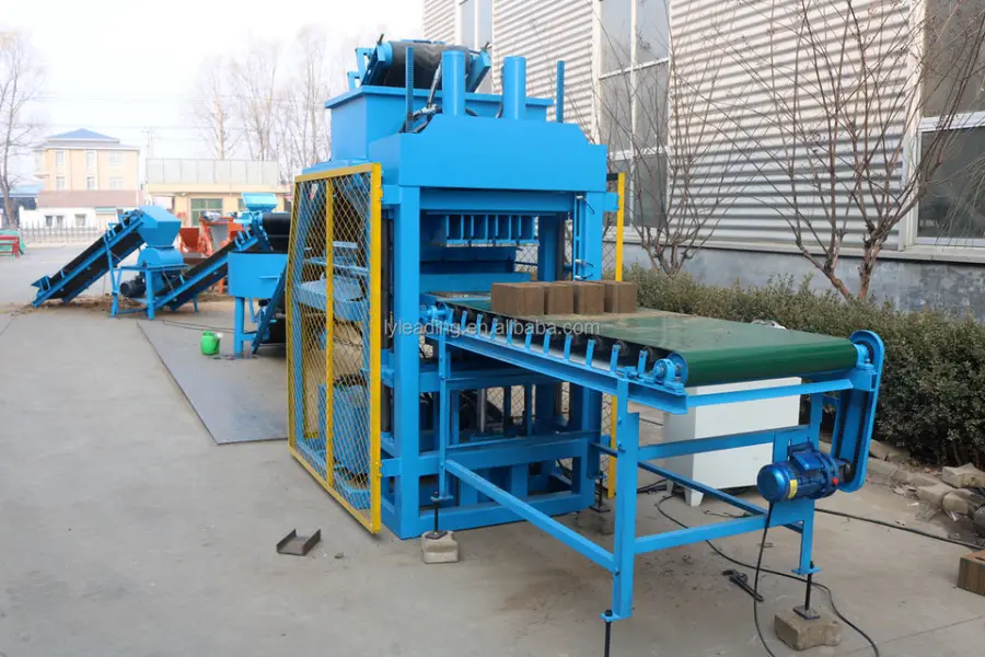 Hydraulic Press Fully Automatic Earth Interlocking Brick Making Machine on Sale — image 4