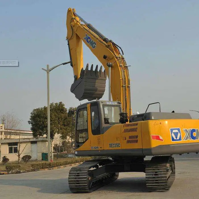 China 23 Ton Crawler Excavator Equipment XE235C with Skeleton Bucket in Stock Hot Sale — image 2