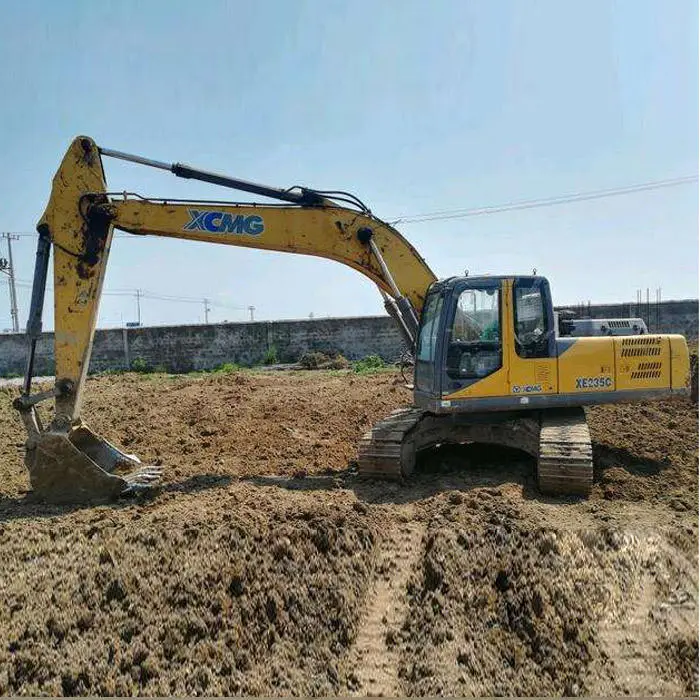 China 23 Ton Crawler Excavator Equipment XE235C with Skeleton Bucket in Stock Hot Sale — image 3