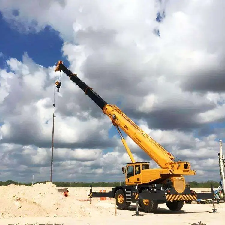 Off Road XCR120 120 Ton Lattice Boom Rough Terrain Crane Truck — image 5