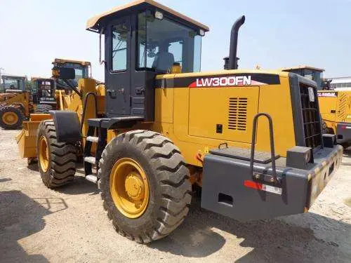 3 Ton Wheel Loader LW300F LW300FN Skip Loader with Spare Parts for Sale — image 2