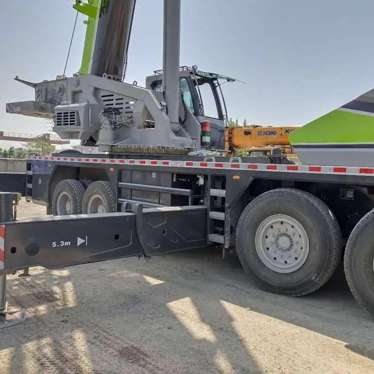 Heavy Duty Cranes Zoomlion ZMC85 85 Ton Mobile Truck Crane for Sale in Dubai — image 5