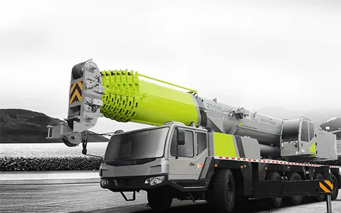 Popular Brand Zoomlion 450 Ton ZAT4500 Mobile Hydraulic Boom All Terrain Crane Truck — image 6