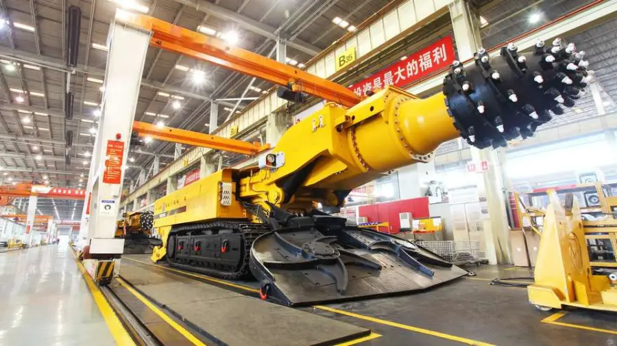 Popular Tunnel Drilling Rig 260kw Tunneling Roadheader STR260 Tunnel Boring Machine — image 6