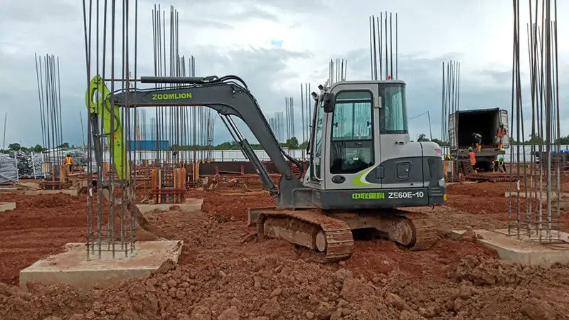 The Most Popular Zoomlion 6 Ton Mini Excavator ZE60E-10 for Sale All Over the World — image 4